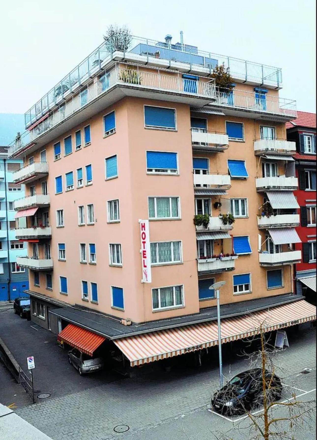 Hotel Restaurant Krebs Гренхен Екстериор снимка