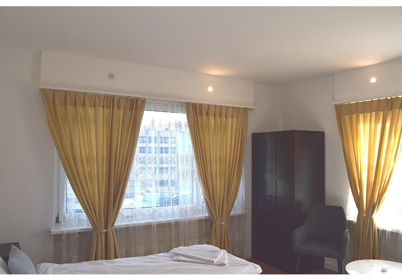 Hotel Restaurant Krebs Гренхен Екстериор снимка